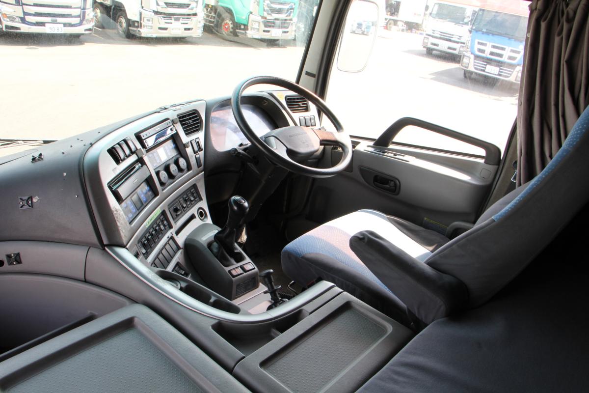 中古冷凍バン UDトラックス クオン