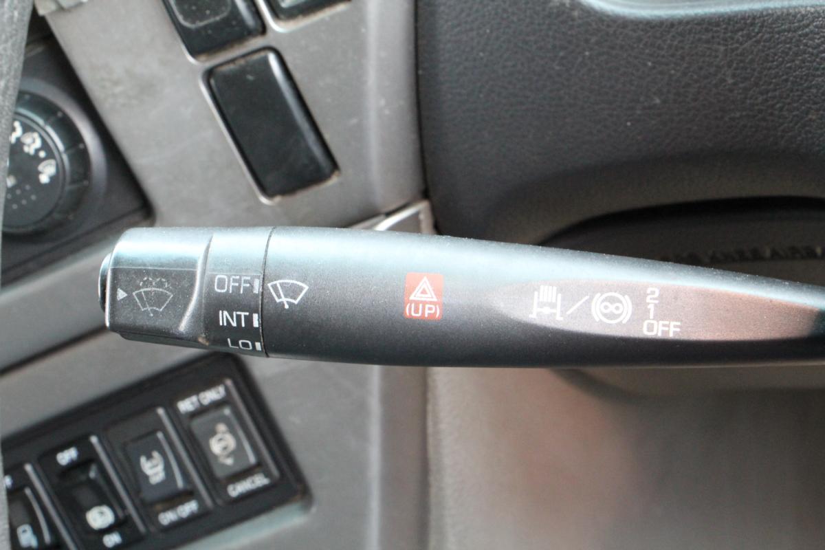 中古冷凍バン UDトラックス クオン