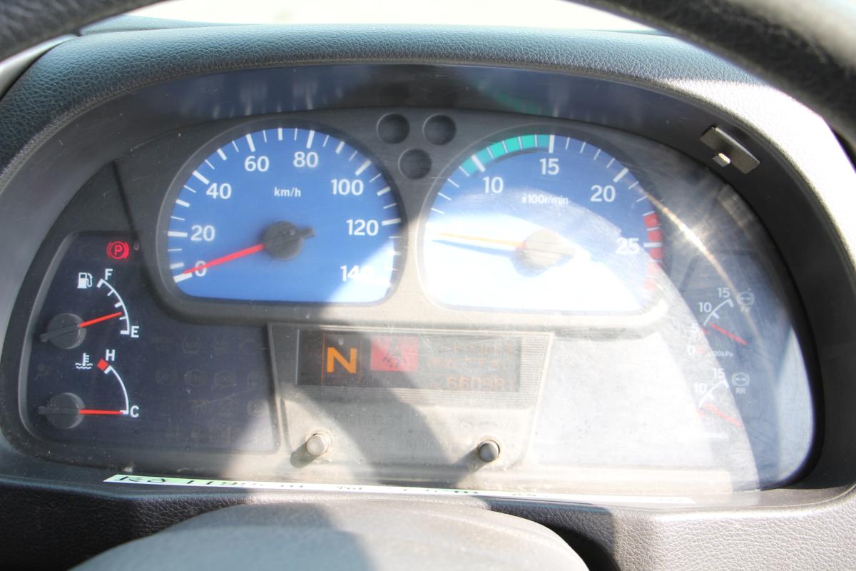 中古冷凍バン UDトラックス クオン