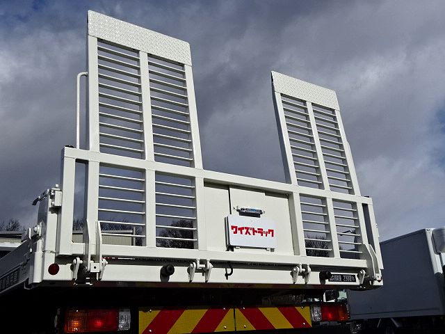 中古キャリアカー(積載車) 日野 デュトロ