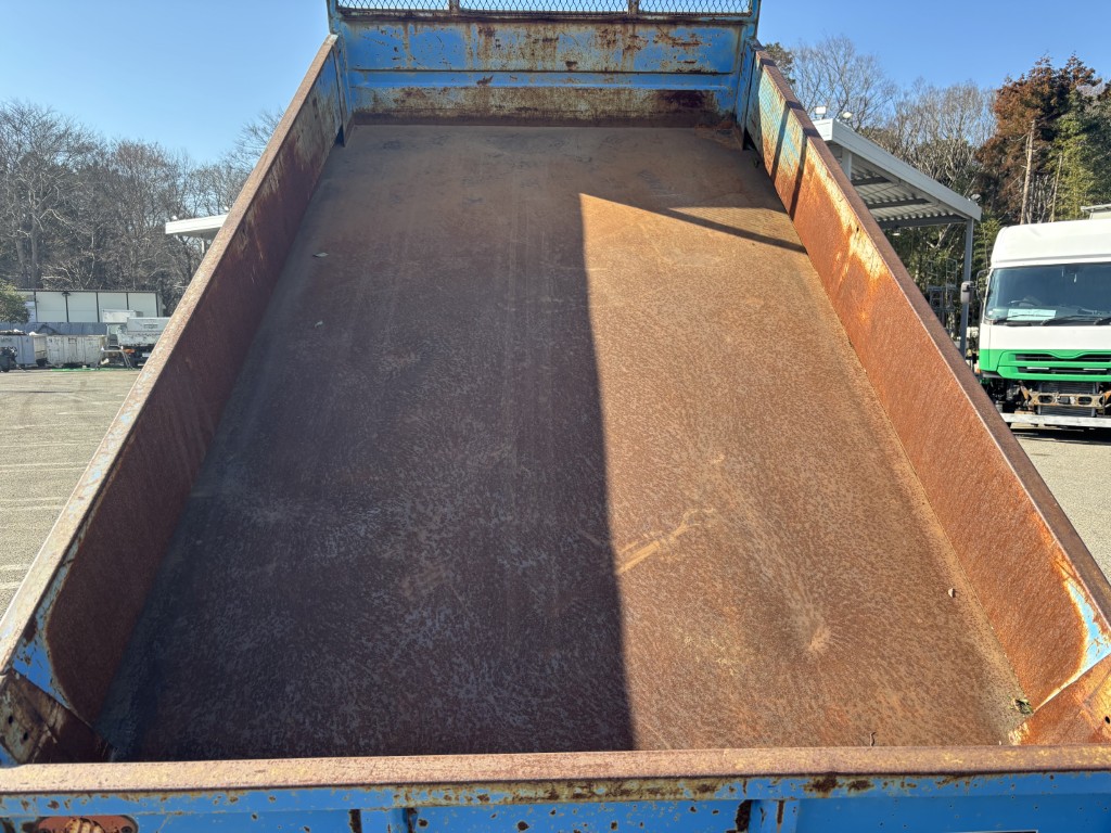 中古ダンプ いすゞ エルフ