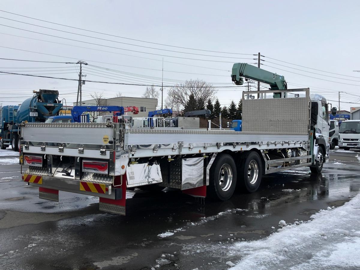 中古クレーン UDトラックス クオン