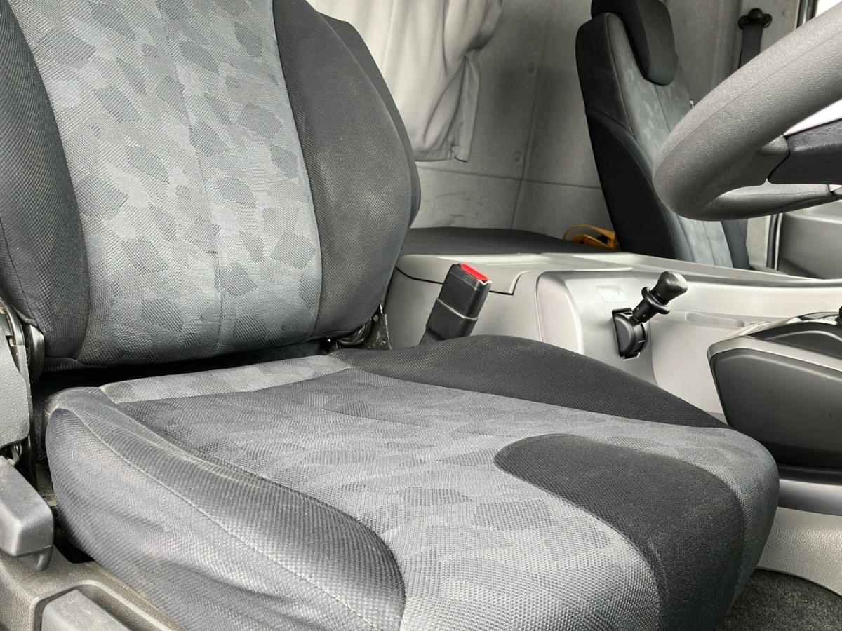 中古クレーン UDトラックス クオン