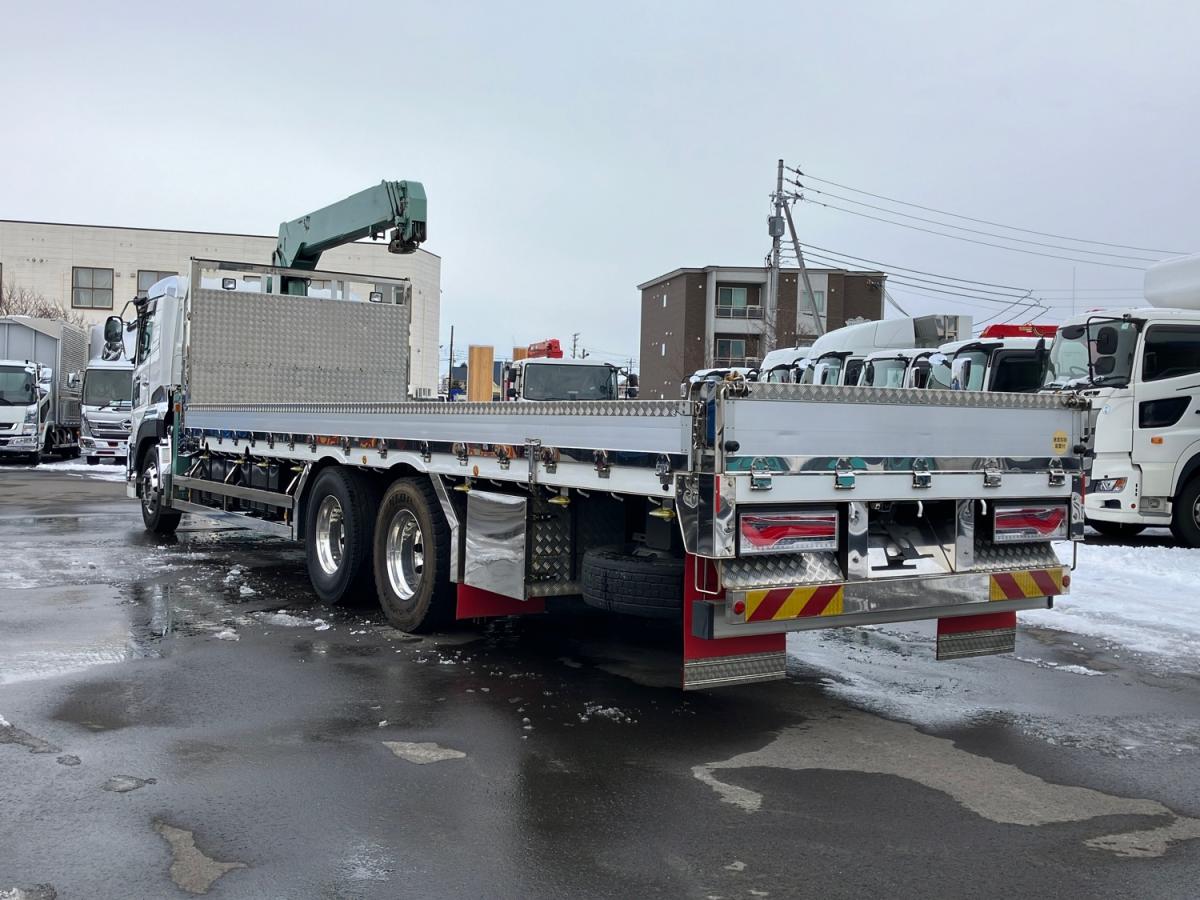 中古クレーン UDトラックス クオン