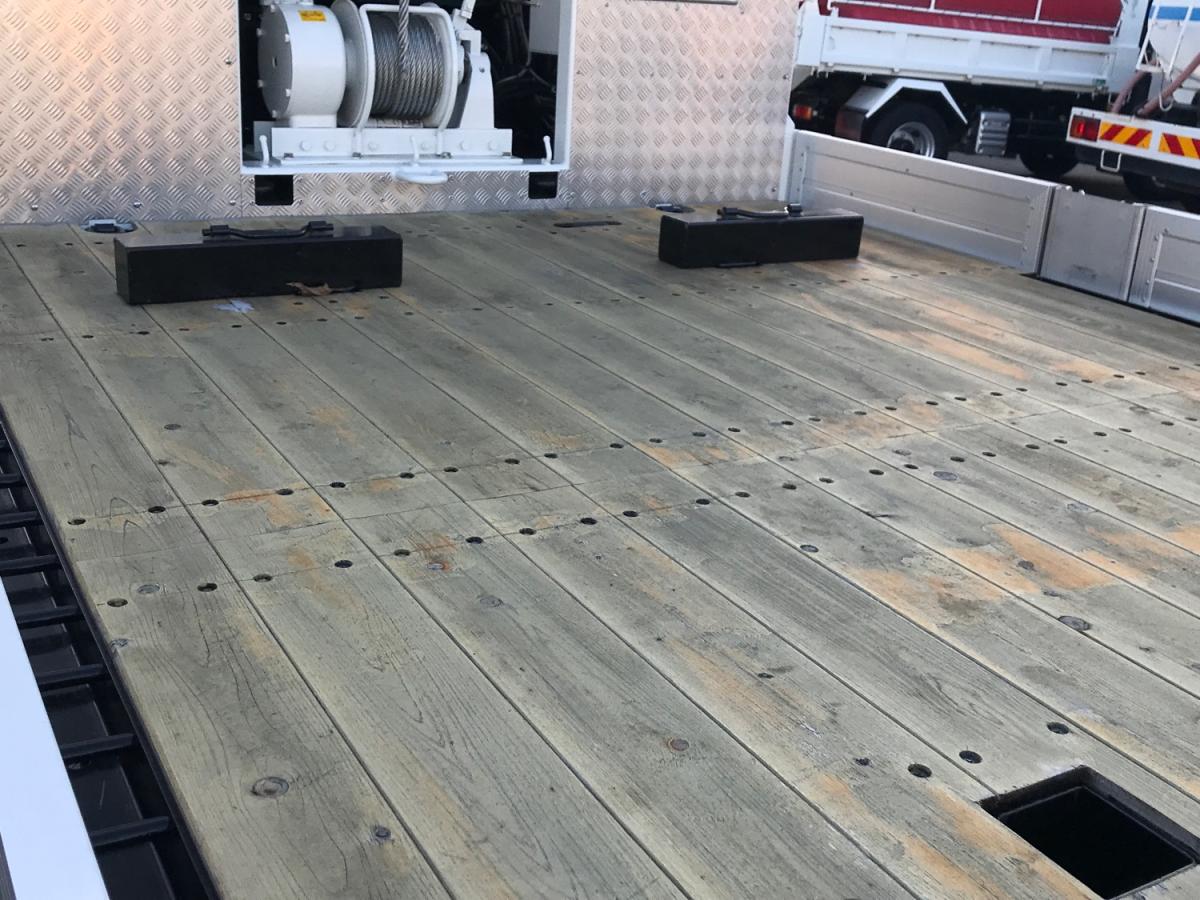 中古セルフローダー 三菱ふそう スーパーグレート