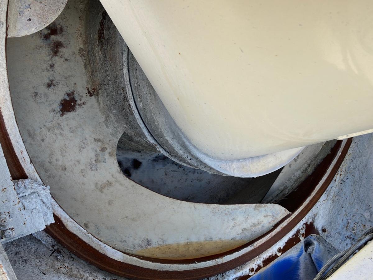 中古ミキサー車(生コン車) 日野 レンジャー