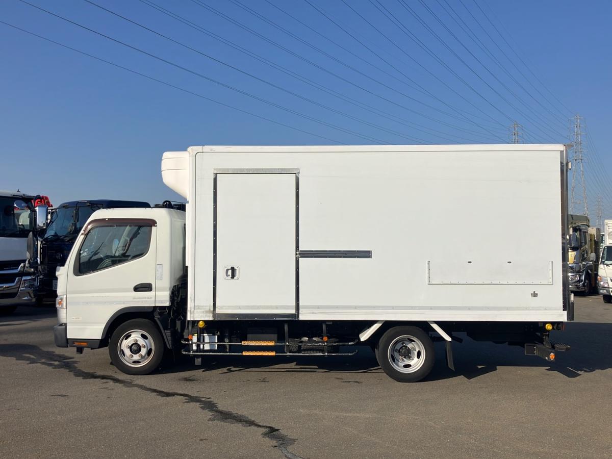 中古冷凍バン 三菱ふそう キャンター