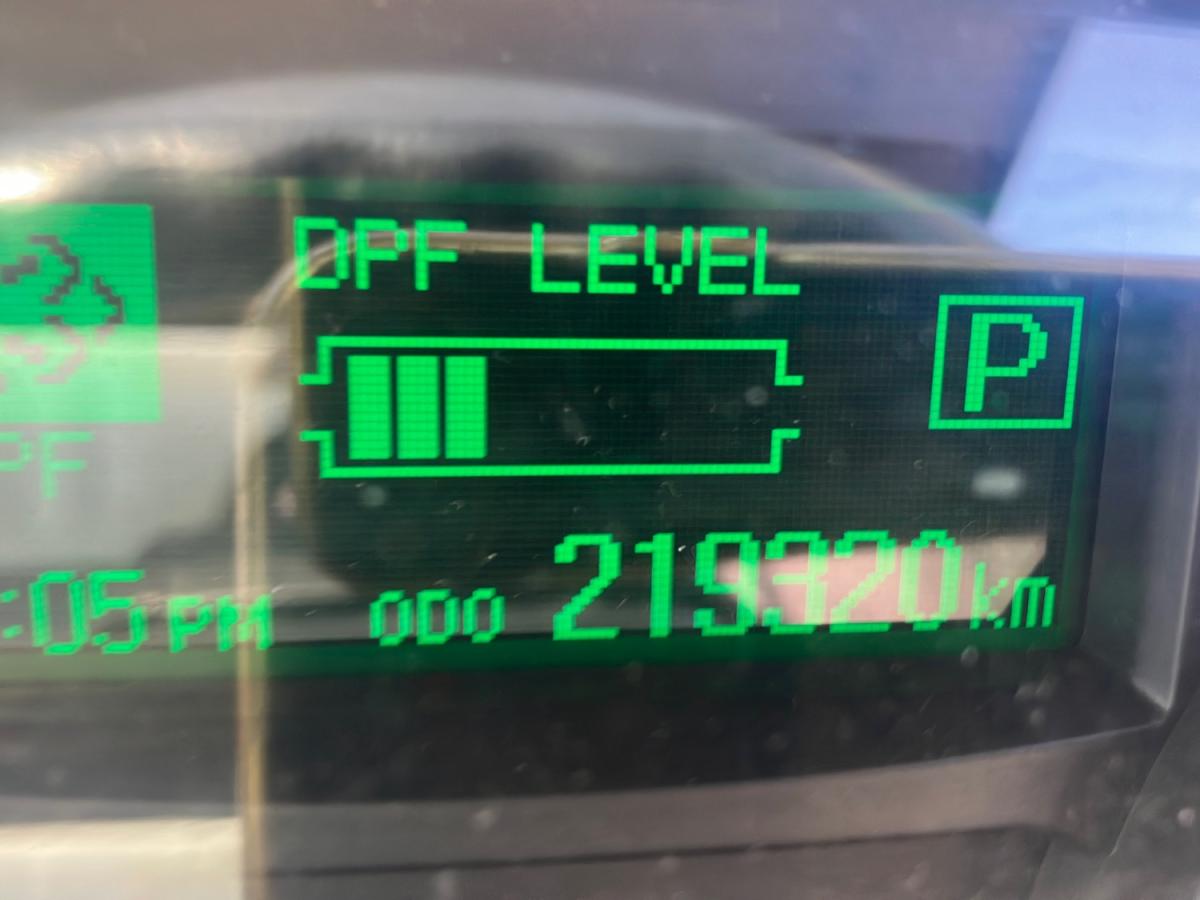 中古冷凍バン 三菱ふそう キャンター