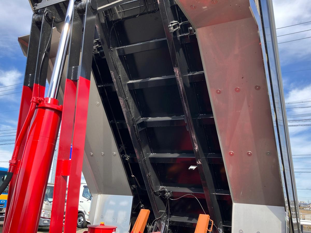 中古ダンプ 三菱ふそう スーパーグレート