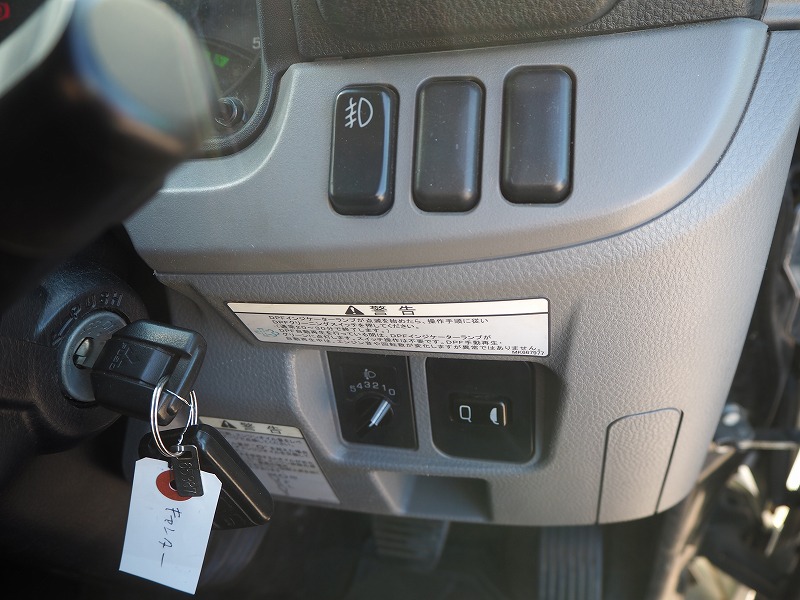 中古平アルミブロック 三菱ふそう キャンター