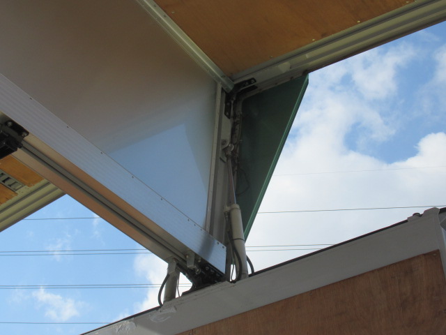 中古アルミウィング 日野 プロフィア