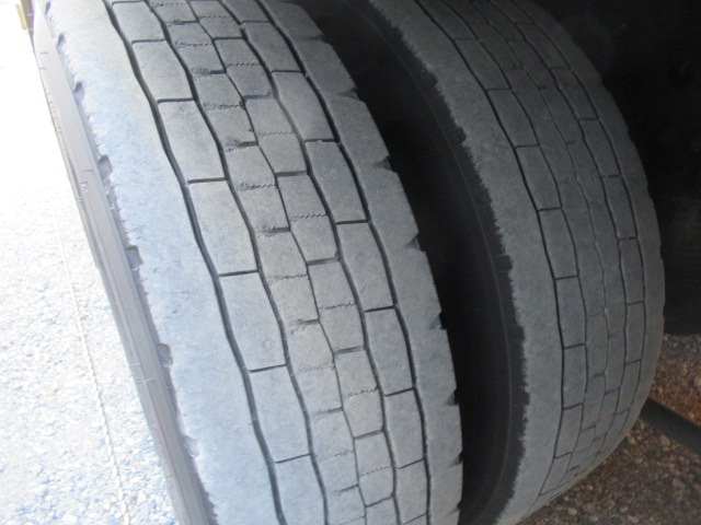 中古冷凍バン 三菱ふそう スーパーグレート