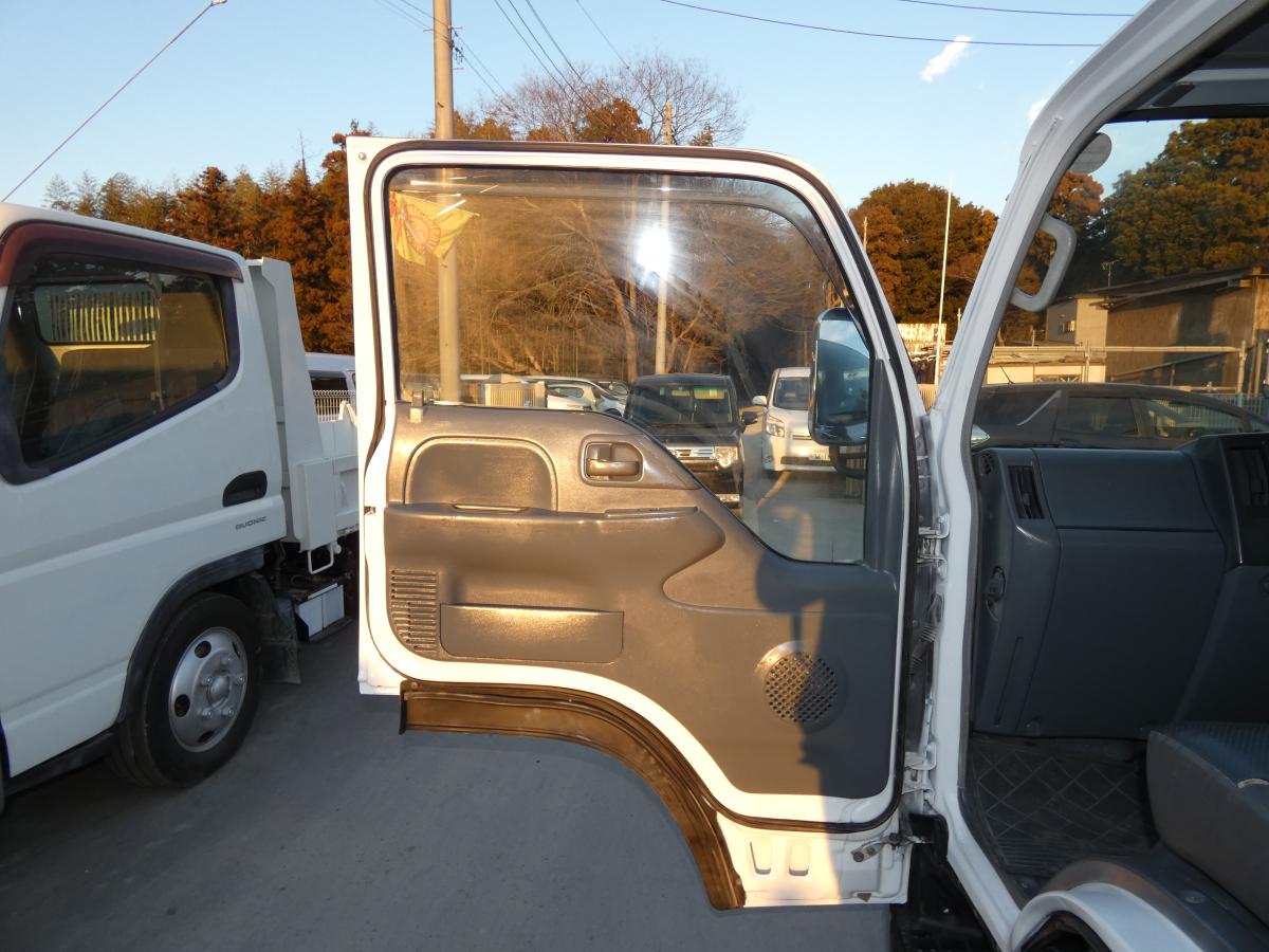 中古ダンプ マツダ タイタン