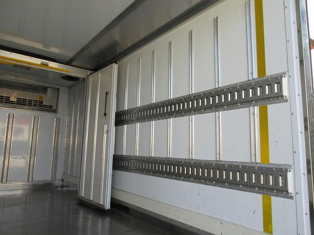 中古冷凍バン 日野 