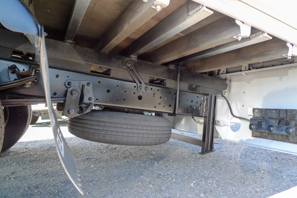 中古クレーン ニッサン アトラス