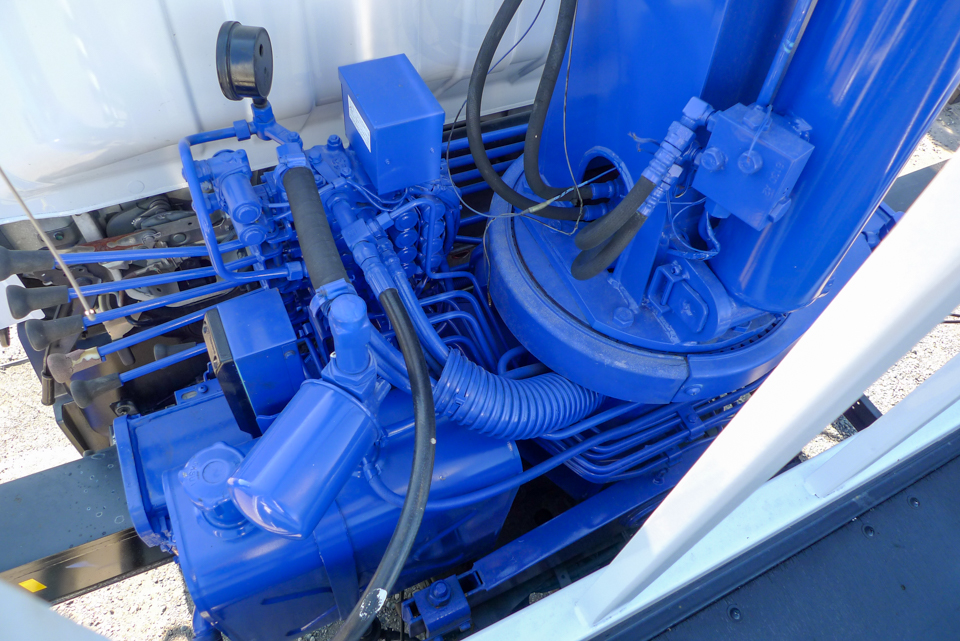 中古クレーン ニッサン アトラス