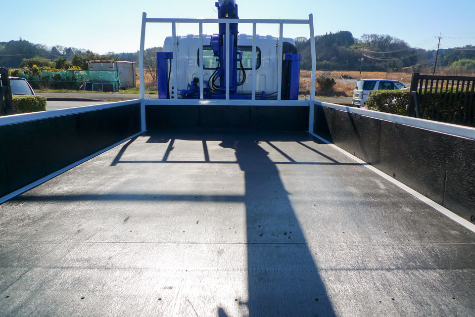 中古クレーン ニッサン アトラス