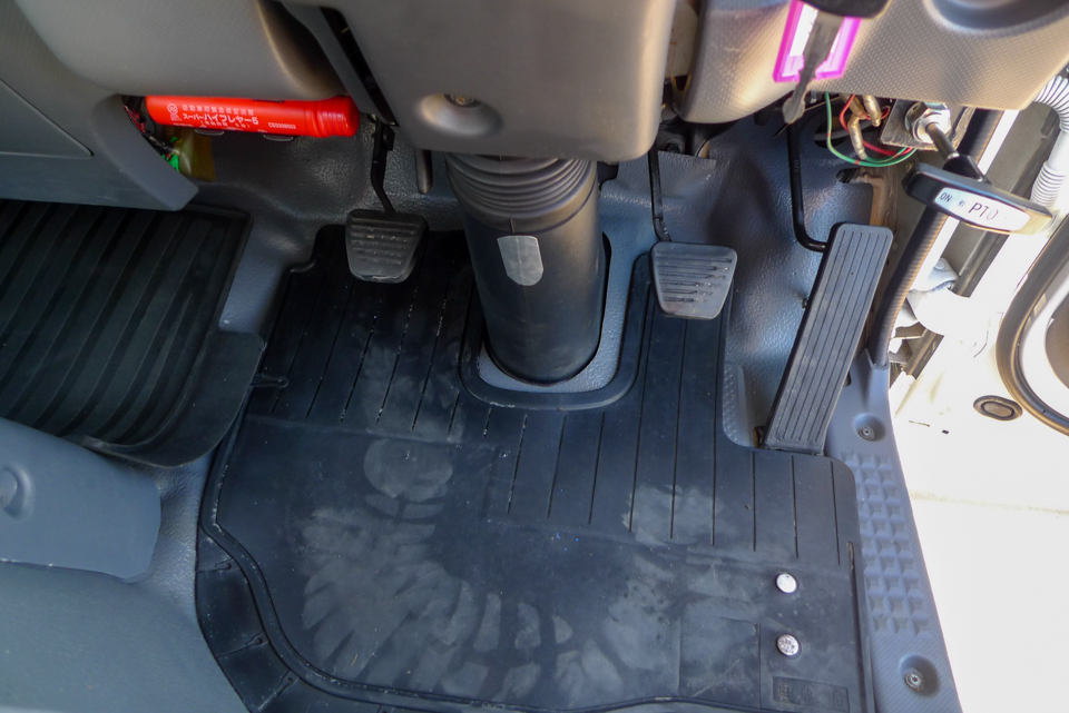 中古クレーン ニッサン アトラス