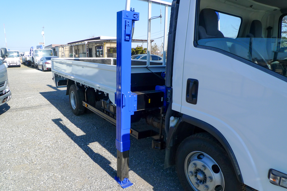 中古クレーン ニッサン アトラス