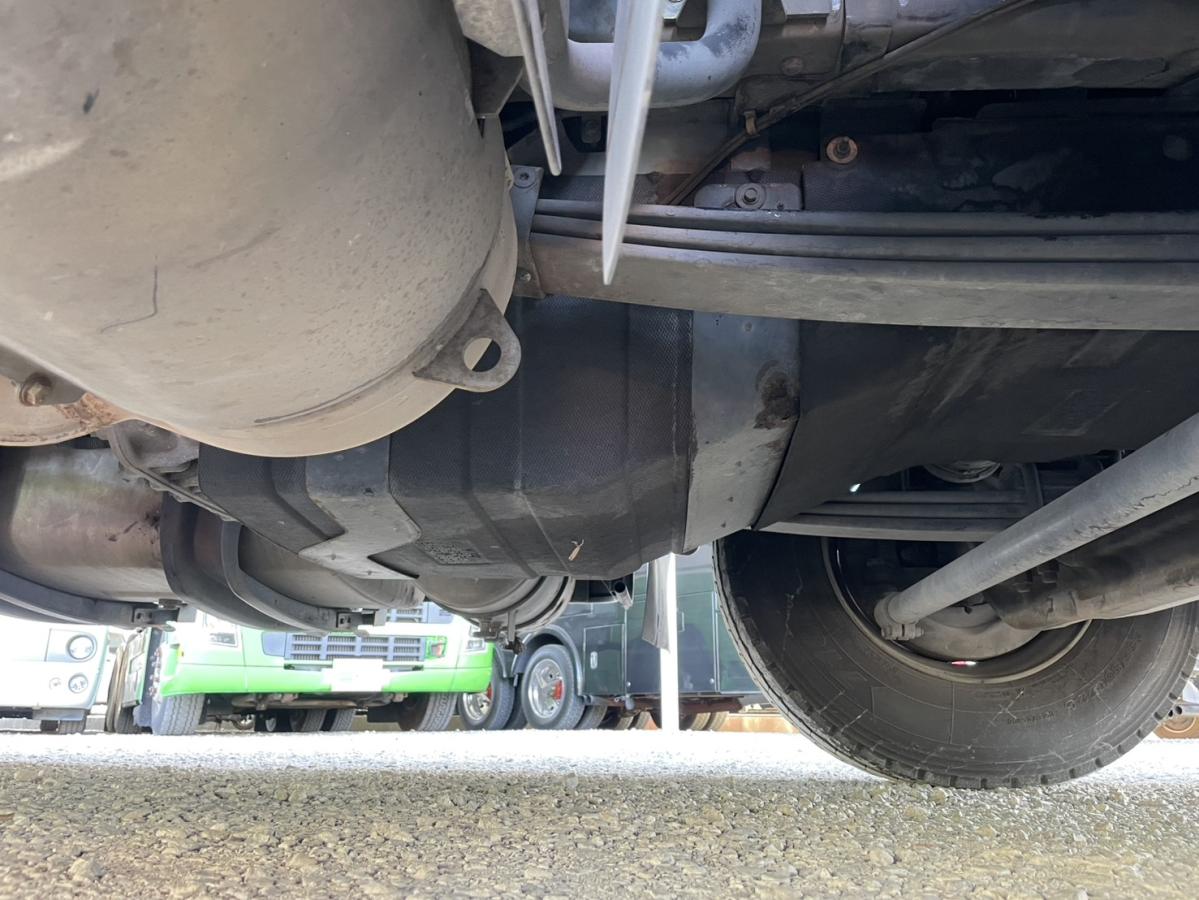 中古トラクタ UDトラックス クオン