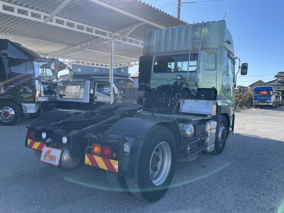 中古トラクタ UDトラックス クオン