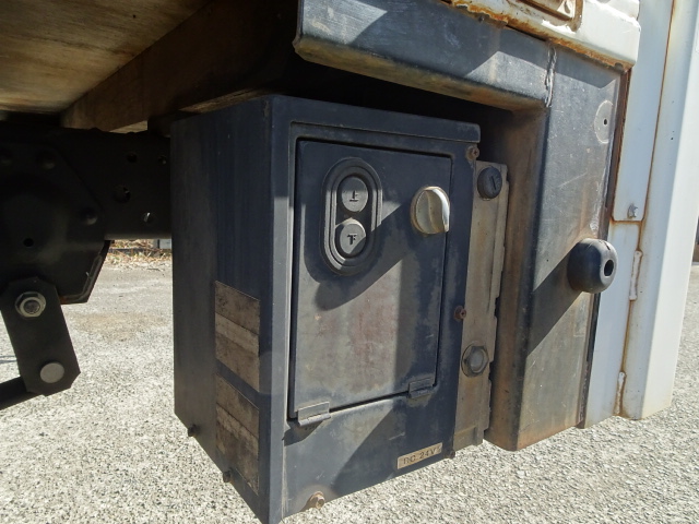 中古平アルミブロック いすゞ エルフ