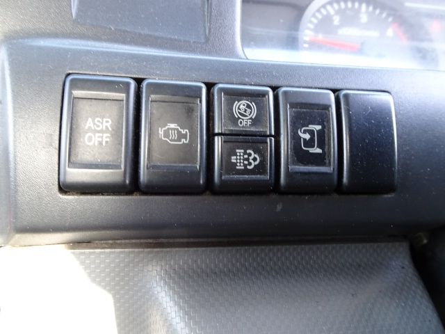 中古平アルミブロック いすゞ エルフ