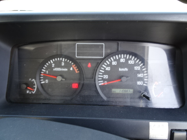 中古平アルミブロック いすゞ エルフ