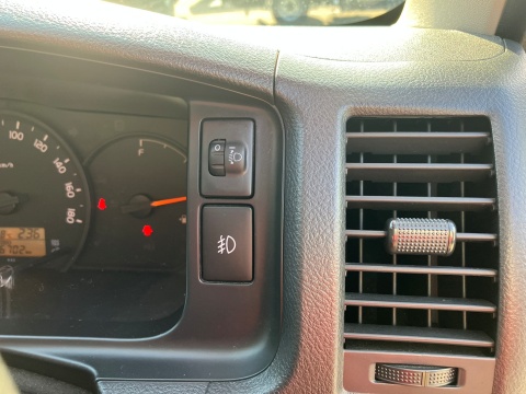 中古バス トヨタ ハイエース