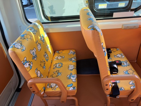 中古バス トヨタ ハイエース