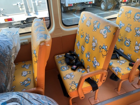 中古バス トヨタ ハイエース