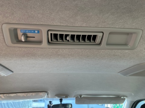 中古バス トヨタ ハイエース