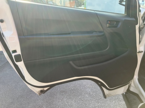 中古バス トヨタ ハイエース