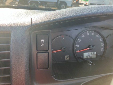 中古バス トヨタ ハイエース