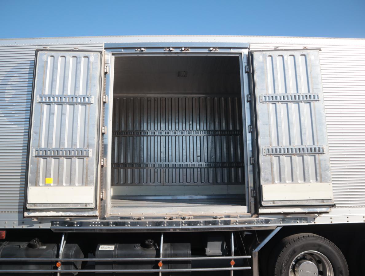 中古冷凍バン いすゞ ギガ