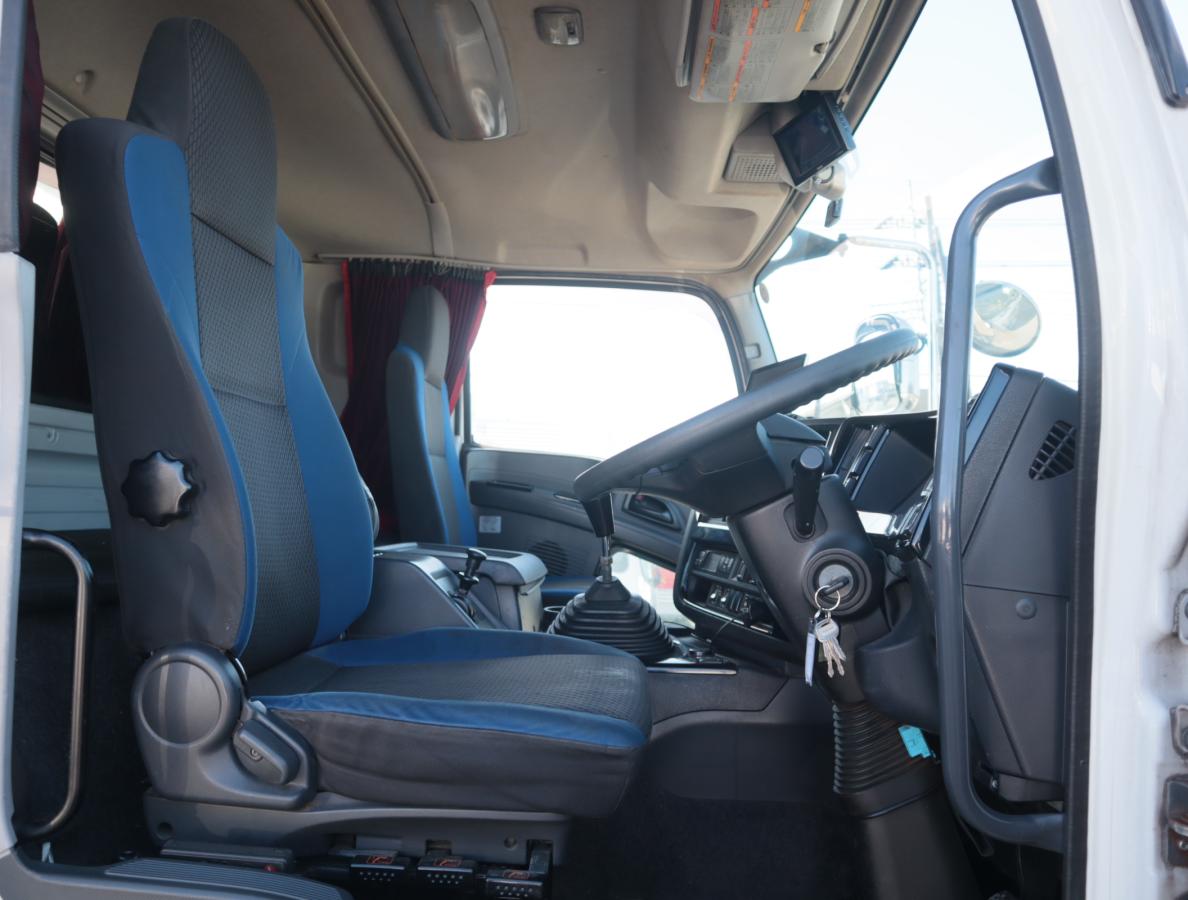 中古冷凍バン いすゞ ギガ