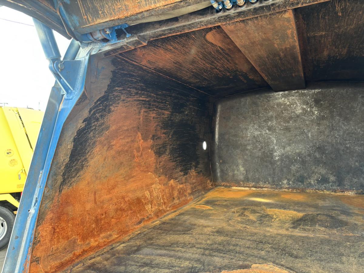 中古塵芥車(パッカー車) 三菱ふそう キャンター