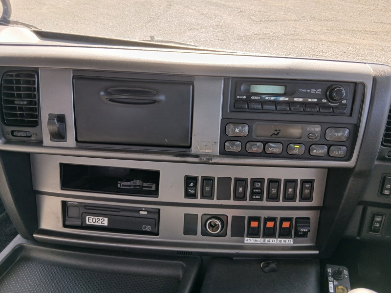 中古ダンプ 日野 プロフィア