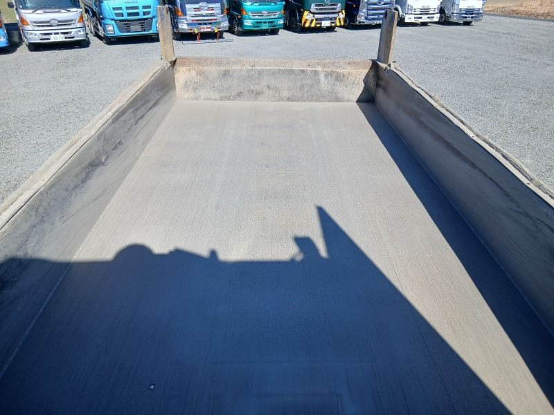 中古ダンプ 日野 プロフィア