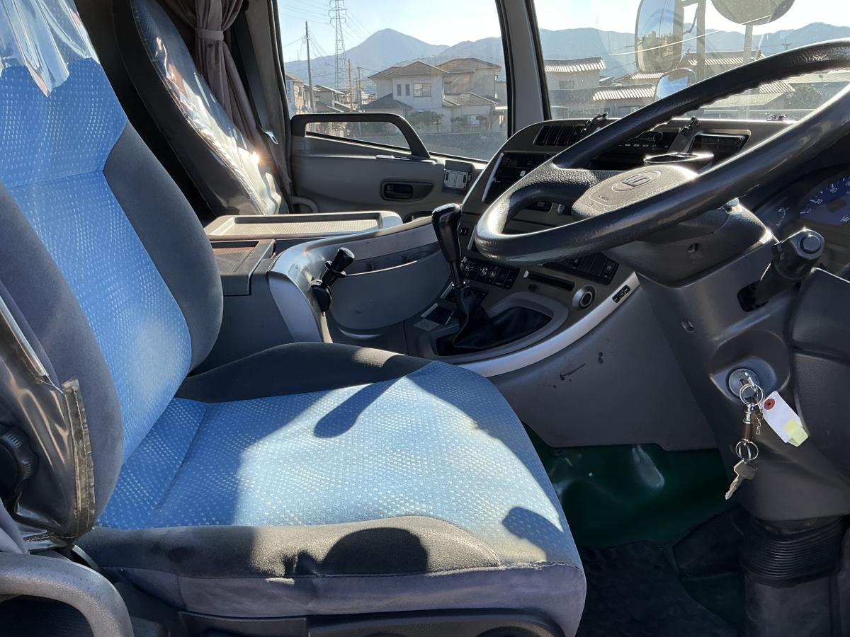 中古深ダンプ UDトラックス クオン