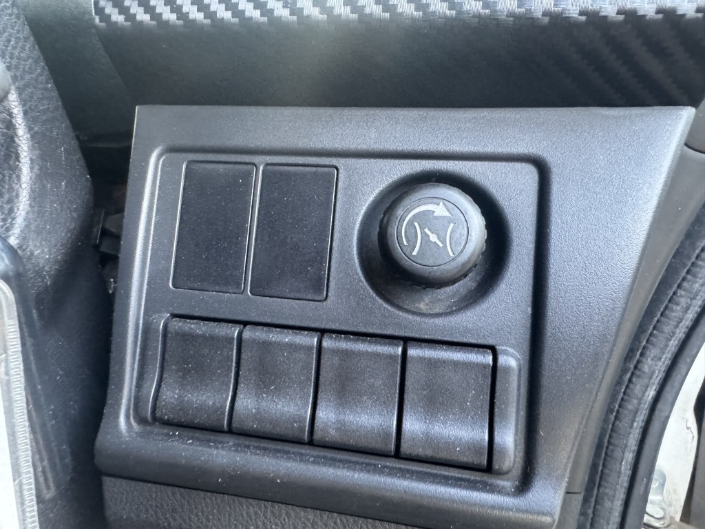 中古平アルミブロック 日野 レンジャー