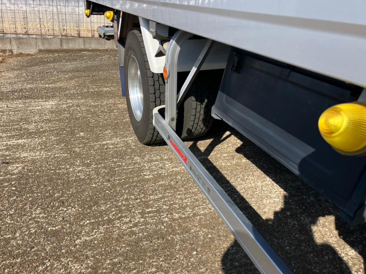 中古冷凍バン いすゞ フォワード