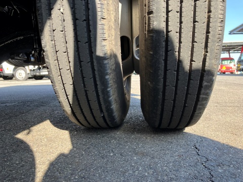 中古平ボディ 三菱ふそう キャンター