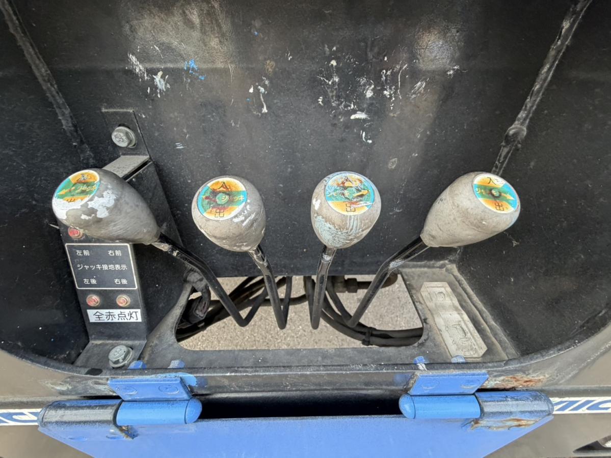 中古高所作業車 日野 デュトロ