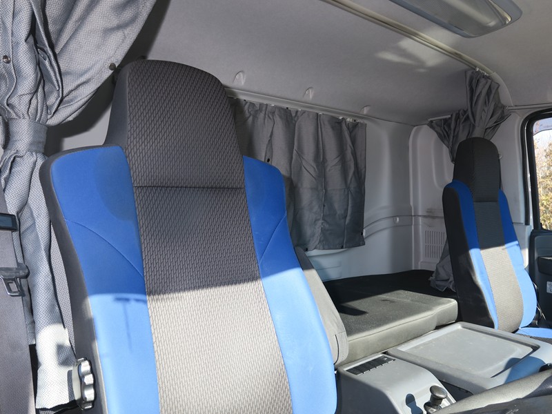 中古粉粒体運搬車 いすゞ ギガ