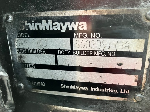 中古クレーン ニッサン アトラス