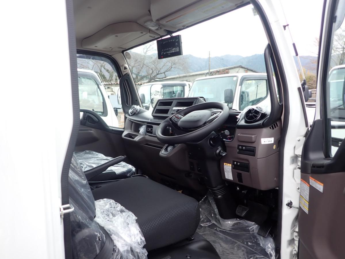 中古平ボディ 三菱ふそう キャンター