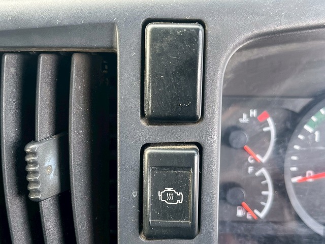 中古ミキサー車(生コン車) いすゞ フォワード
