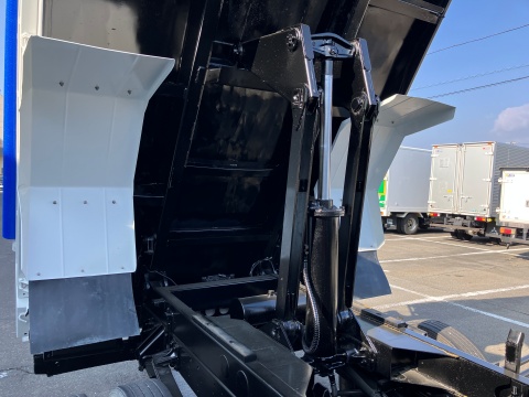 中古ダンプ いすゞ フォワード