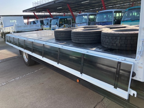 中古平ボディ 三菱ふそう ファイター